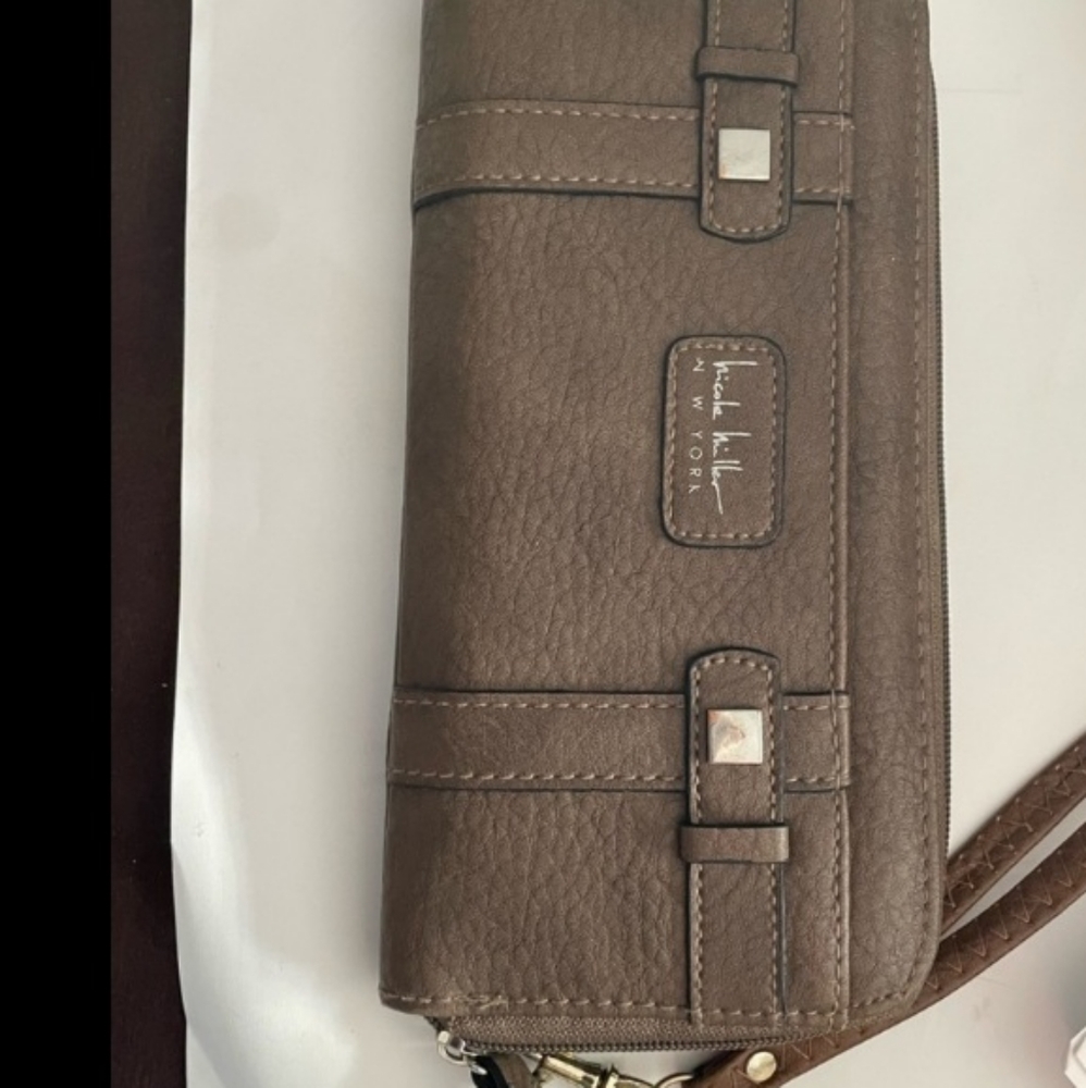 Nicole Miller wallet